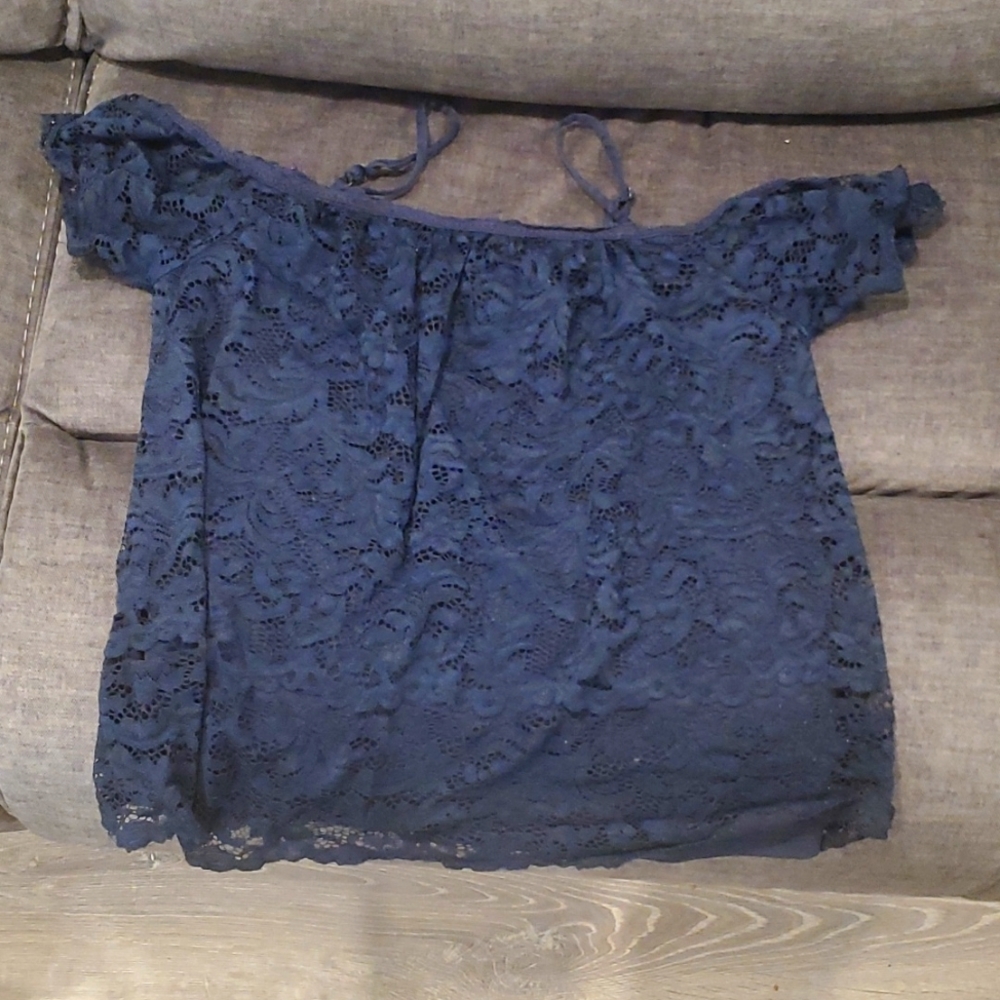 Blue off sholders shirt